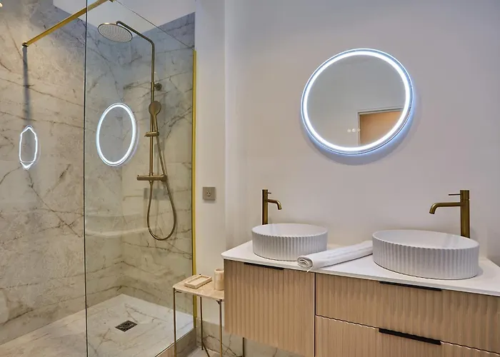 Charming Flat Jardin Du Luxembourg Montparnasse * パリ